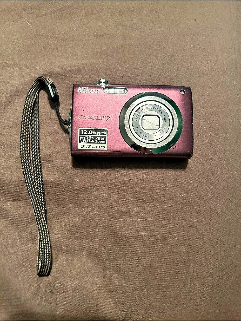 Nikon Coolpix S3000 Pink & Black Digital Camera